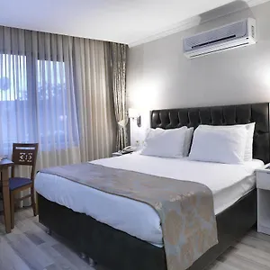 Monarch 3*, İstanbul Türkiye