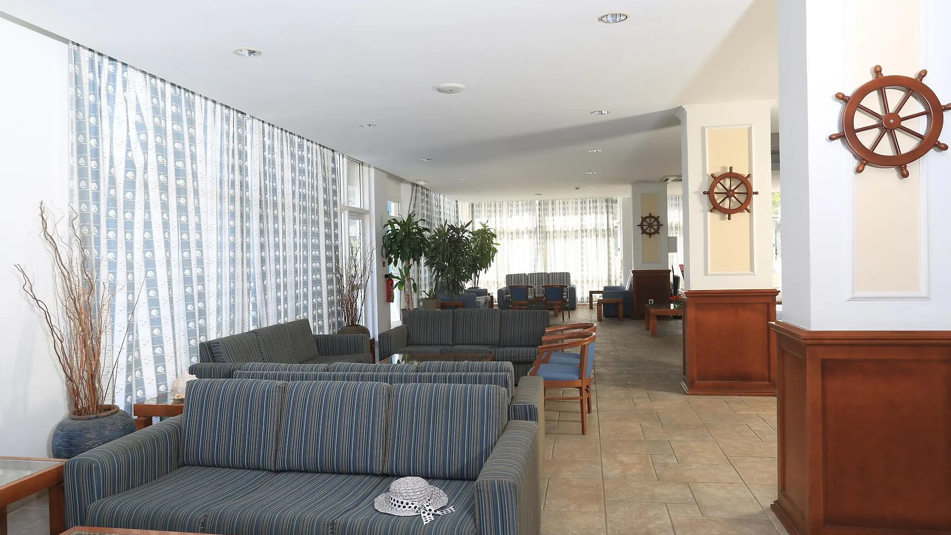 Jacaranda Hotel Apartments Protaras